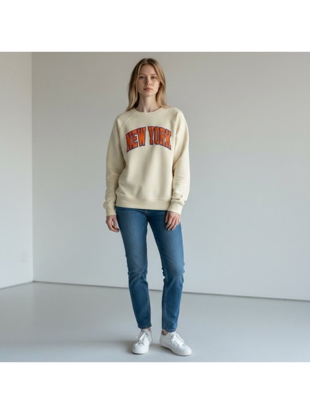 Sportique New York Crewneck Pullover Sweatshirt Sweater Cream Size Medium
